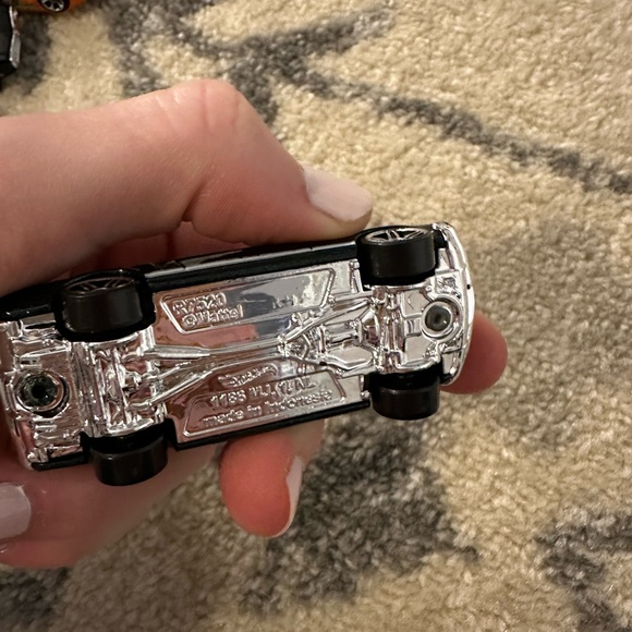 Fast & Furious Race Cars in 1:64 Scale with Exclusive Decos - Picture 14 of 16